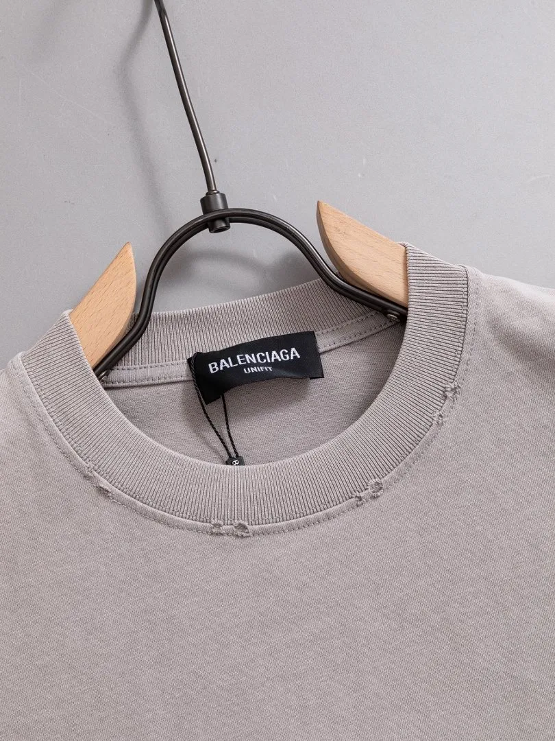 P100✨🔥 [balenciaga] 2026FW short-sleeved T-shirt Premium 26s double yarn 300g fabric, washed with Ma Liang distressed process Color: washed black, washed white, washed Khaki Size: S M L XL 2XL